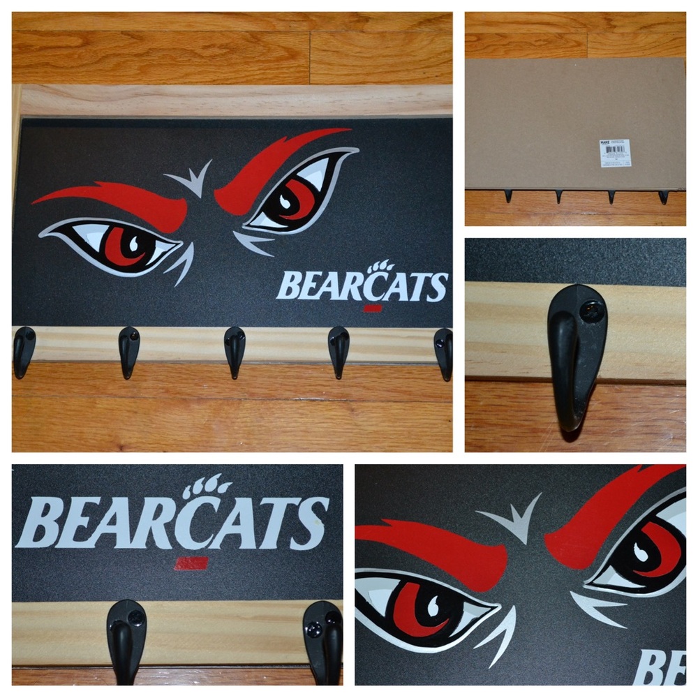 Cincinnati Bearcats black and red wooden wall hook decor